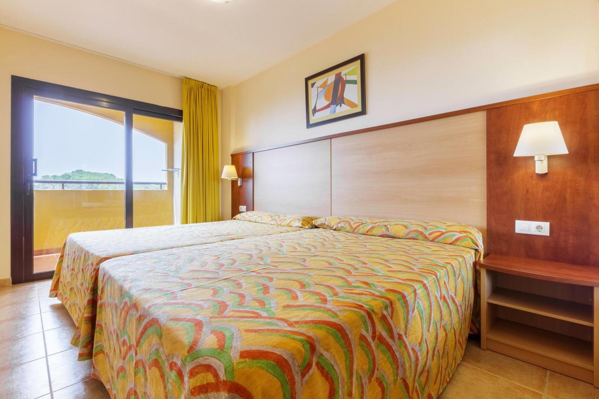 Apartamentos Best Alcazar Ла Херадура Екстериор снимка