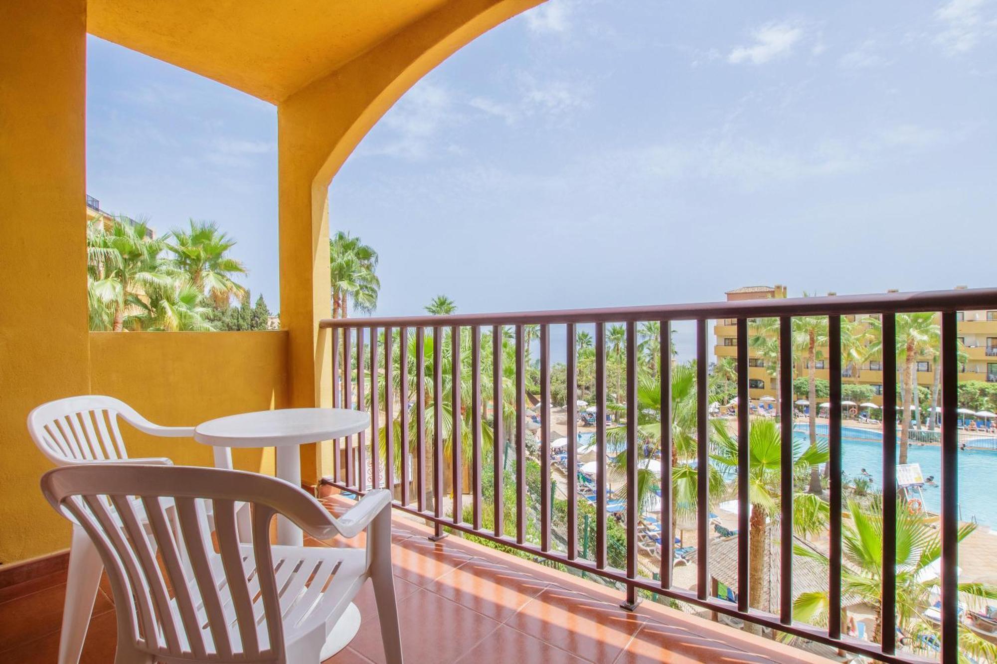 Apartamentos Best Alcazar Ла Херадура Екстериор снимка