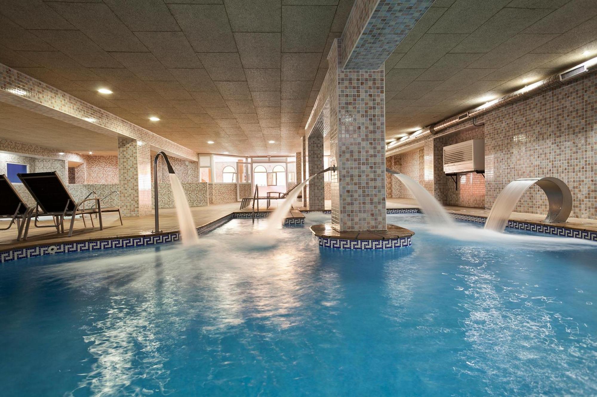 Apartamentos Best Alcazar Ла Херадура Екстериор снимка