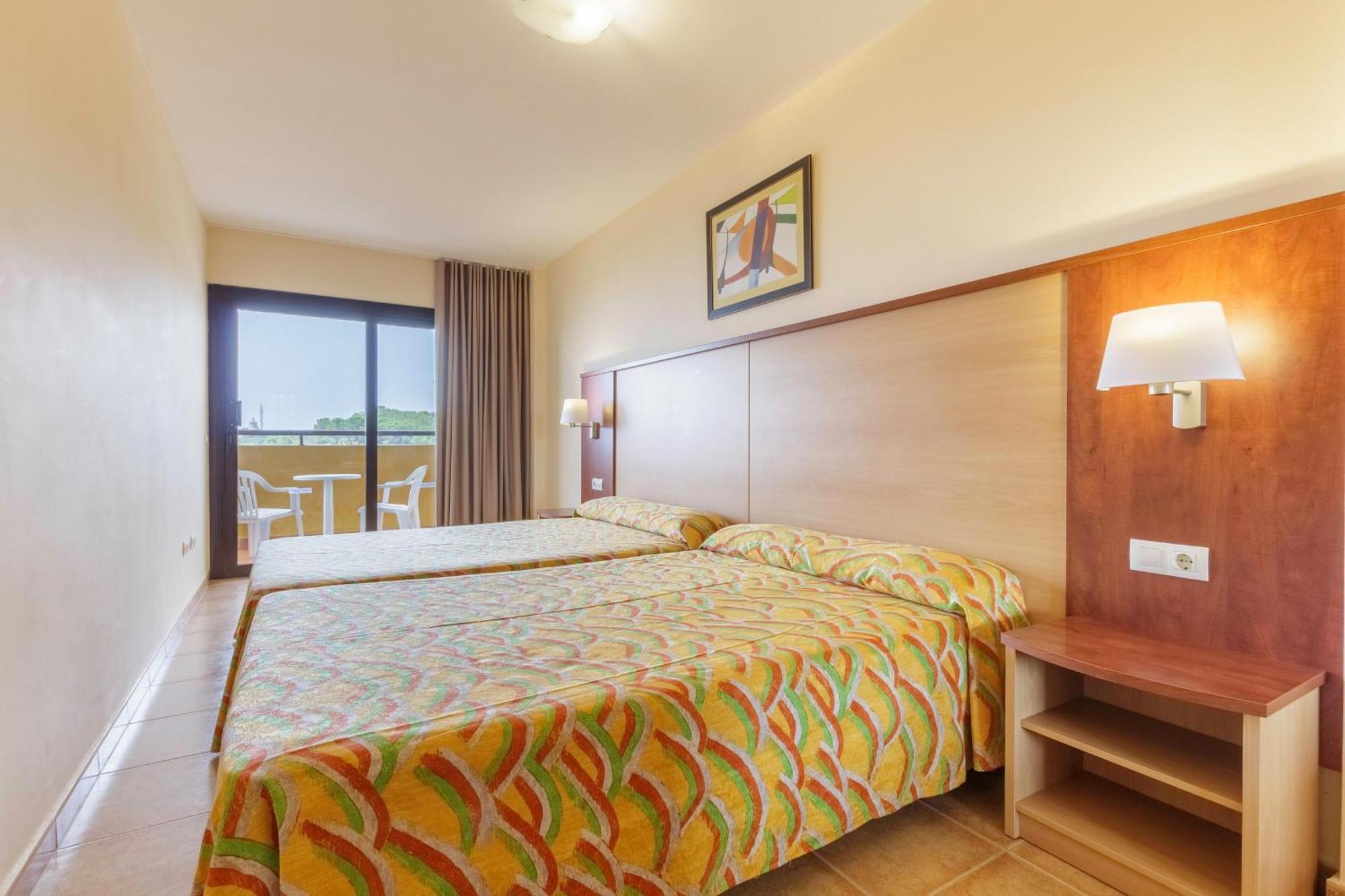 Apartamentos Best Alcazar Ла Херадура Екстериор снимка