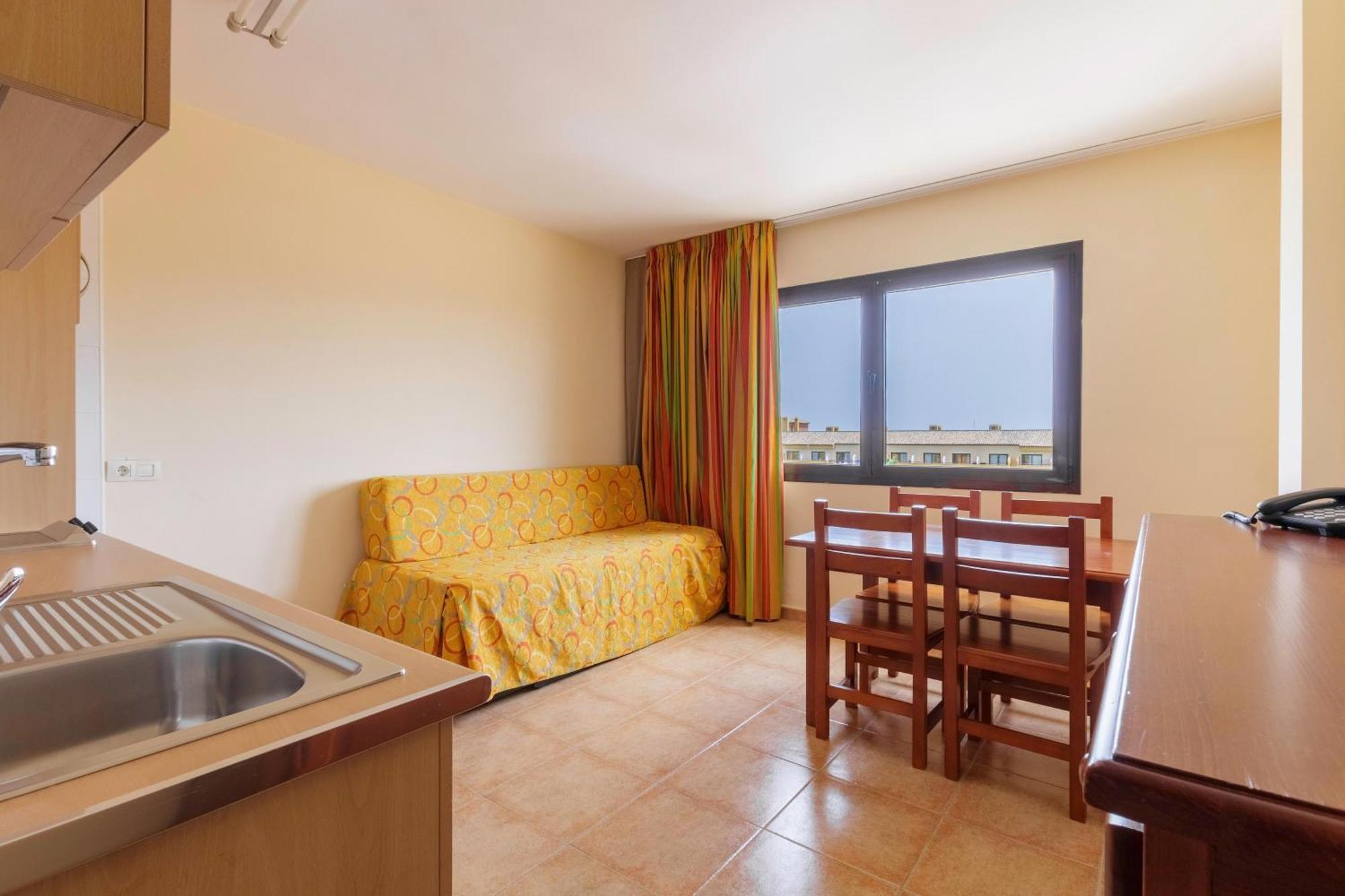 Apartamentos Best Alcazar Ла Херадура Екстериор снимка